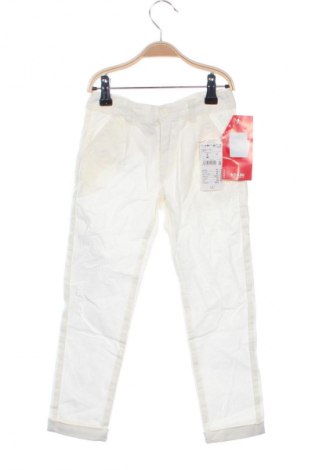Kinderhose Kiabi, Größe 3-4y/ 104-110 cm, Farbe Weiß, Preis 10,99 €