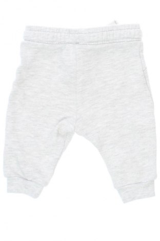 Детско спортно долнище F&F, Размер 2-3m/ 56-62 см, Цвят Сив, Цена 16,99 лв.