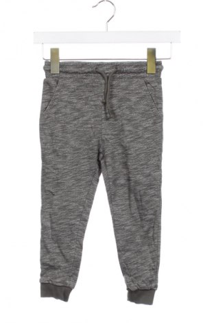 Kinder Sporthose Next, Größe 3-4y/ 104-110 cm, Farbe Mehrfarbig, Preis 13,84 €