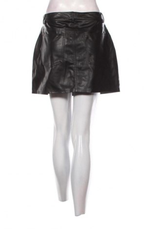 Skórzana spódnica Zara, Rozmiar M, Kolor Czarny, Cena 150,99 zł