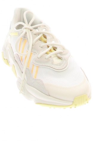 Мъжки обувки Adidas Originals, Размер 41, Цвят Бял, Цена 203,00 лв.