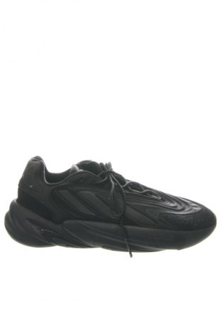 Férfi cipők
 Adidas Originals, Méret 45, Szín Fekete, Ár 54 599 Ft