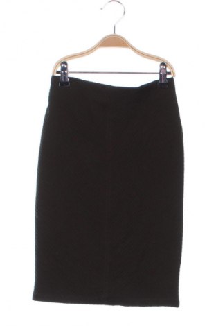 Rock Bershka, Größe XS, Farbe Grün, Preis € 13,99