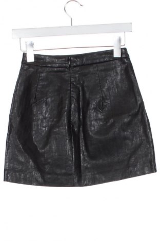 Fustă Bershka, Mărime XS, Culoare Negru, Preț 49,87 Lei