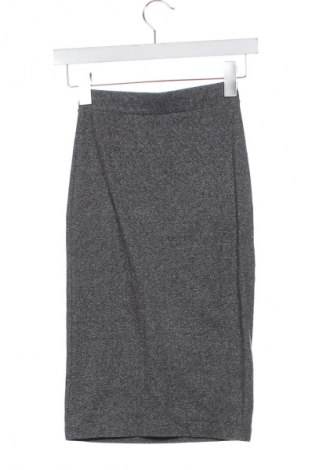 Пола H&M Divided, Размер XXS, Цвят Сив, Цена 23,00 лв.