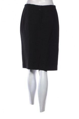 Пола Max Mara, Размер M, Цвят Черен, Цена 171,00 лв.