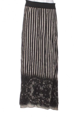 Fustă Unbranded, Mărime M, Culoare Multicolor, Preț 59,85 Lei