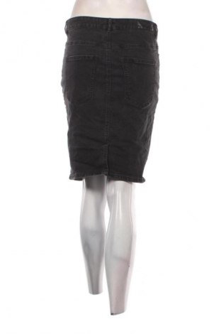 Fustă Vero Moda, Mărime M, Culoare Negru, Preț 88,99 Lei