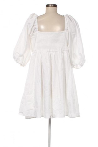 Rochie Abercrombie & Fitch, Mărime XL, Culoare Alb, Preț 156,99 Lei