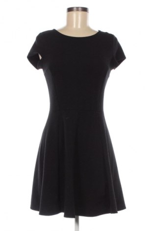 Kleid Bershka, Größe L, Farbe Schwarz, Preis € 14,83