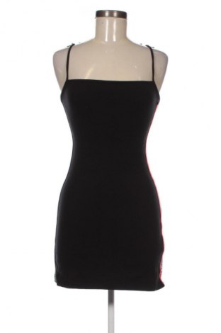 Kleid Bershka, Größe S, Farbe Schwarz, Preis 20,99 €