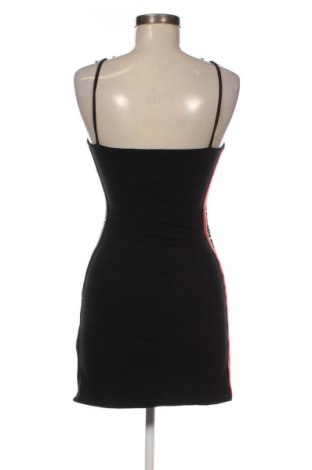 Kleid Bershka, Größe S, Farbe Schwarz, Preis 20,99 €