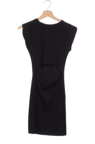 Šaty  Bershka, Veľkosť XS, Farba Čierna, Cena  14,83 €