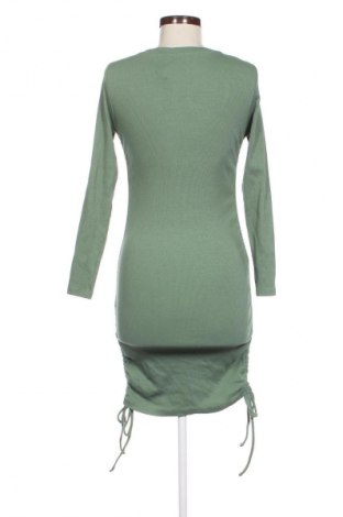 Kleid Cropp, Größe M, Farbe Grün, Preis € 24,57