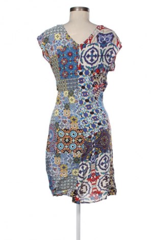 Sukienka Desigual, Rozmiar M, Kolor Kolorowy, Cena 164,14 zł