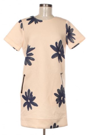 Kleid Essentiel, Größe M, Farbe Mehrfarbig, Preis 56,99 €