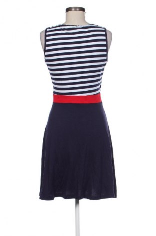 Šaty  Fashion, Velikost M, Barva Vícebarevné, Cena  605,00 Kč