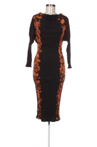 Kleid Fashion nova, Größe XXL, Farbe Mehrfarbig, Preis 20,99 €