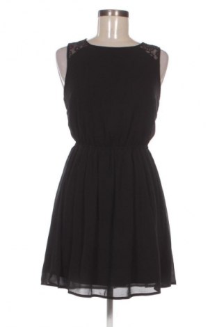 Sukienka Forever 21, Rozmiar S, Kolor Czarny, Cena 88,99 zł
