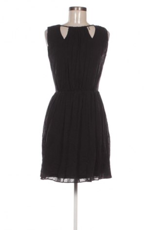 Φόρεμα Guess, Μέγεθος S, Χρώμα Μαύρο, Τιμή 61,99 €