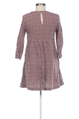 Рокля H&M, Размер M, Цвят Многоцветен, Цена 29,01 лв.
