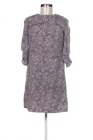 Рокля H&M, Размер M, Цвят Многоцветен, Цена 29,00 лв.