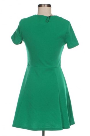 Рокля H&M Divided, Размер M, Цвят Зелен, Цена 29,99 лв.