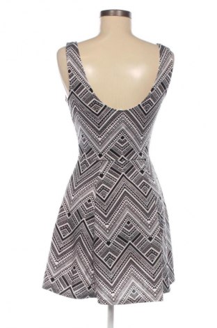 Sukienka H&M Divided, Rozmiar M, Kolor Kolorowy, Cena 66,67 zł