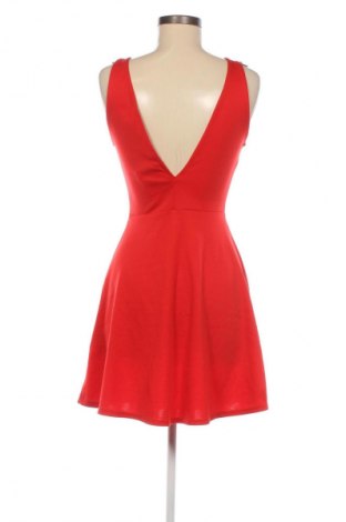 Sukienka H&M Divided, Rozmiar S, Kolor Czerwony, Cena 66,67 zł