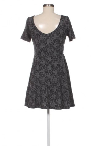 Šaty  H&M Divided, Velikost M, Barva Vícebarevné, Cena  469,00 Kč
