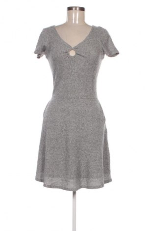 Šaty  Hollister, Veľkosť M, Farba Sivá, Cena  27,95 €