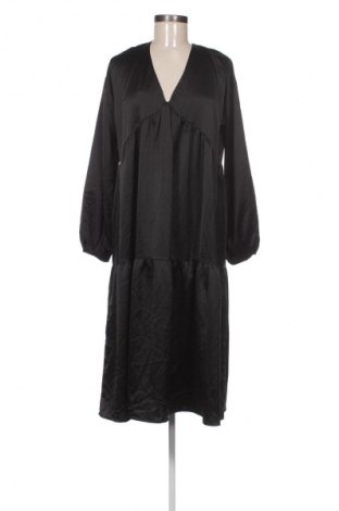 Ruha Lola May, Méret XL, Szín Fekete, Ár 9 565 Ft