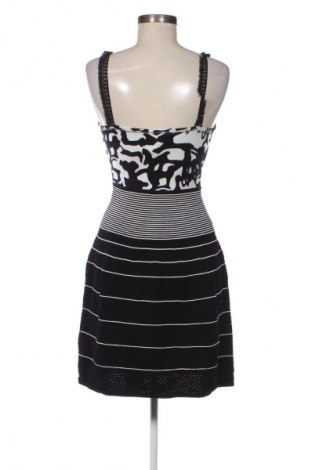 Sukienka Marc Cain, Rozmiar M, Kolor Kolorowy, Cena 674,99 zł
