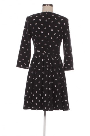 Kleid Mohito, Größe M, Farbe Mehrfarbig, Preis 20,99 €