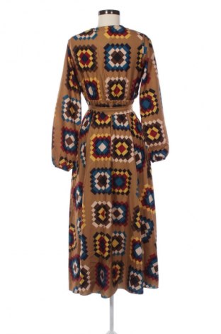 Rochie NEW COLLECTION, Mărime M, Culoare Multicolor, Preț 122,45 Lei