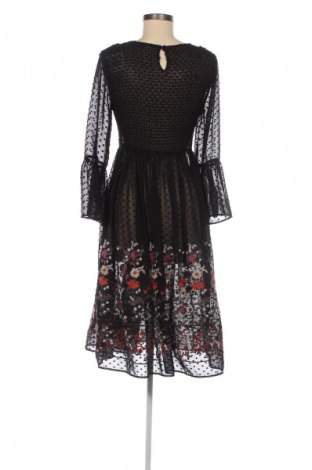 Kleid ONLY, Größe M, Farbe Mehrfarbig, Preis € 17,44