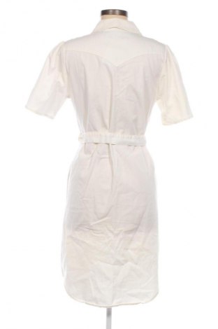 Φόρεμα Pieces, Μέγεθος M, Χρώμα Λευκό, Τιμή 17,39 €
