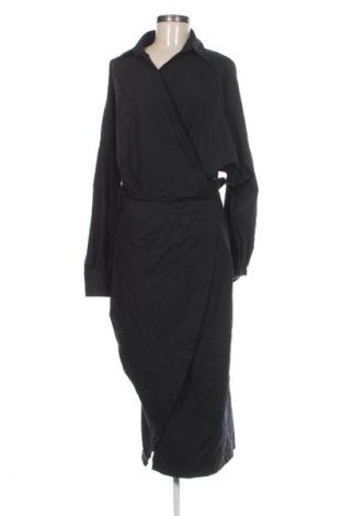 Šaty  Pretty Little Thing, Velikost XL, Barva Černá, Cena  399,00 Kč