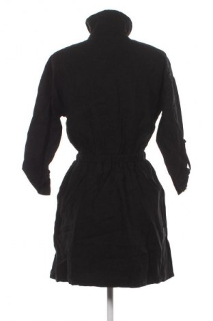 Sukienka Pull&Bear, Rozmiar M, Kolor Czarny, Cena 38,99 zł