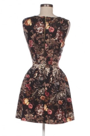 Sukienka Pull&Bear, Rozmiar S, Kolor Kolorowy, Cena 95,99 zł