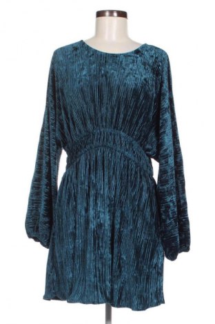 Kleid Pull&Bear, Größe L, Farbe Grün, Preis € 24,00