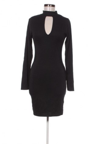 Šaty  Pull&Bear, Veľkosť XL, Farba Čierna, Cena  16,95 €