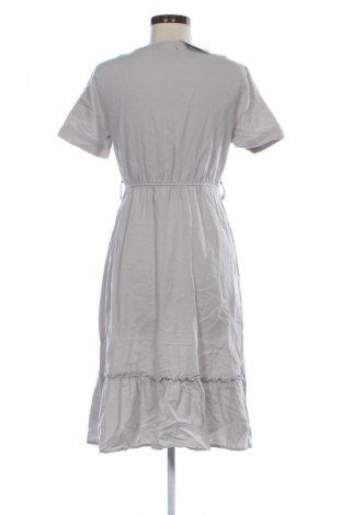 Kleid Qed London, Größe M, Farbe Grau, Preis 33,99 €
