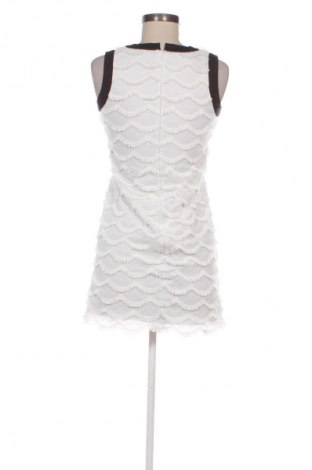 Kleid River Woods, Größe M, Farbe Weiß, Preis 89,99 €
