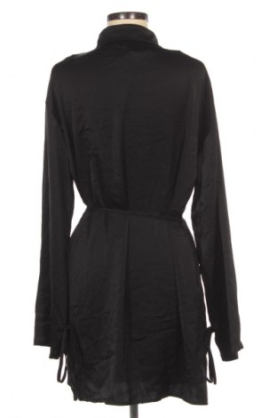 Kleid SHEIN, Größe M, Farbe Schwarz, Preis 13,99 €