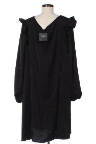 Φόρεμα SHEIN, Μέγεθος 3XL, Χρώμα Μαύρο, Τιμή 23,59 €