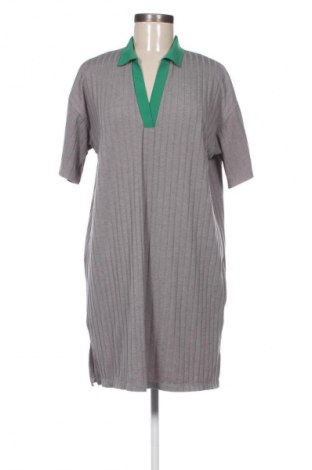 Kleid Sinsay, Größe M, Farbe Grau, Preis 14,83 €