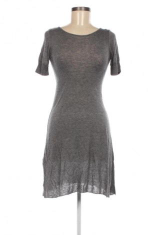 Kleid Specchio, Größe M, Farbe Grau, Preis 24,00 €