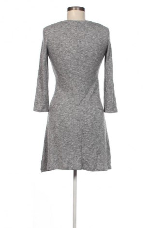 Šaty  Stradivarius, Veľkosť M, Farba Viacfarebná, Cena  27,95 €