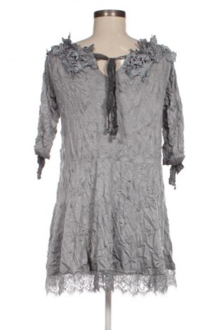 Kleid Tredy, Größe M, Farbe Grau, Preis 20,99 €